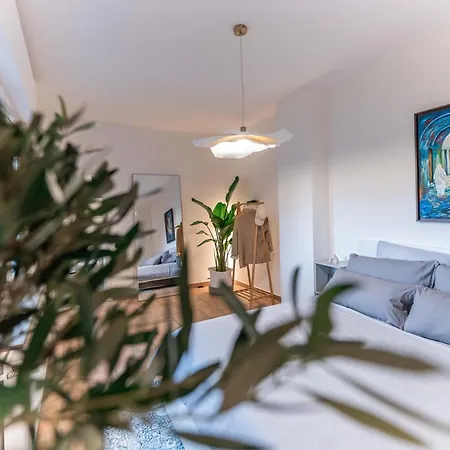 Stylish By The Rhine River Apartman